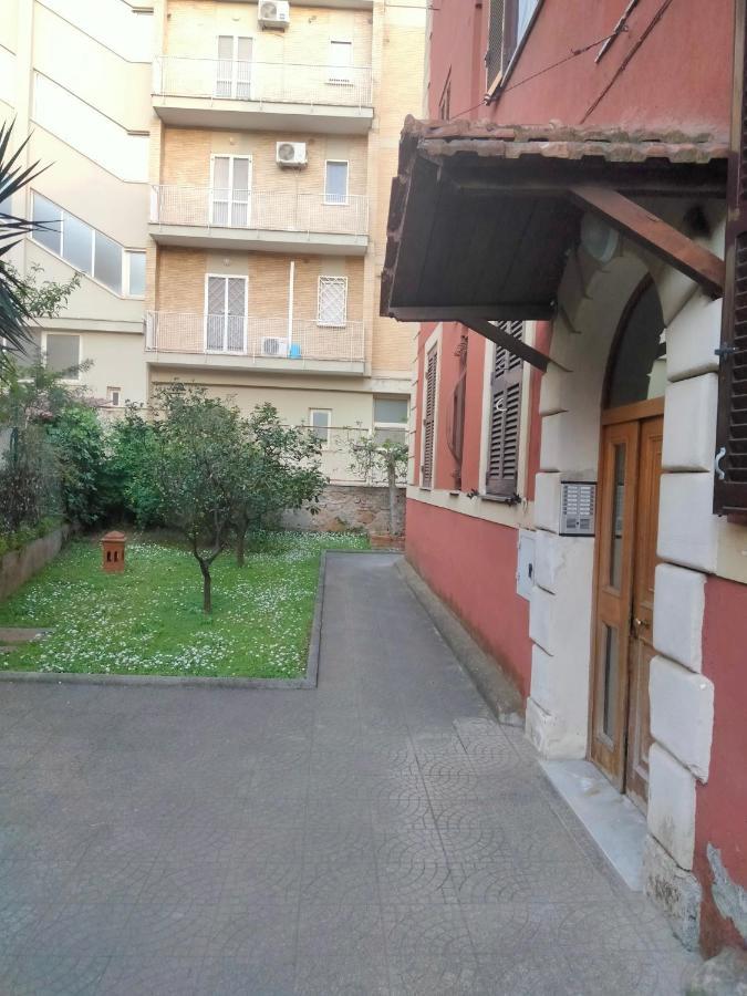 Апартаменты Rome House Appartament Near San Pietro Экстерьер фото